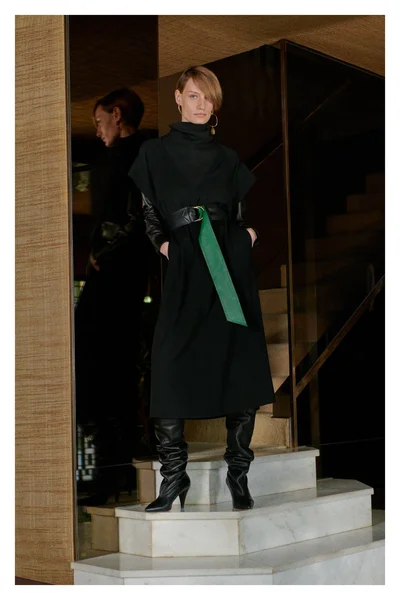 Look 4